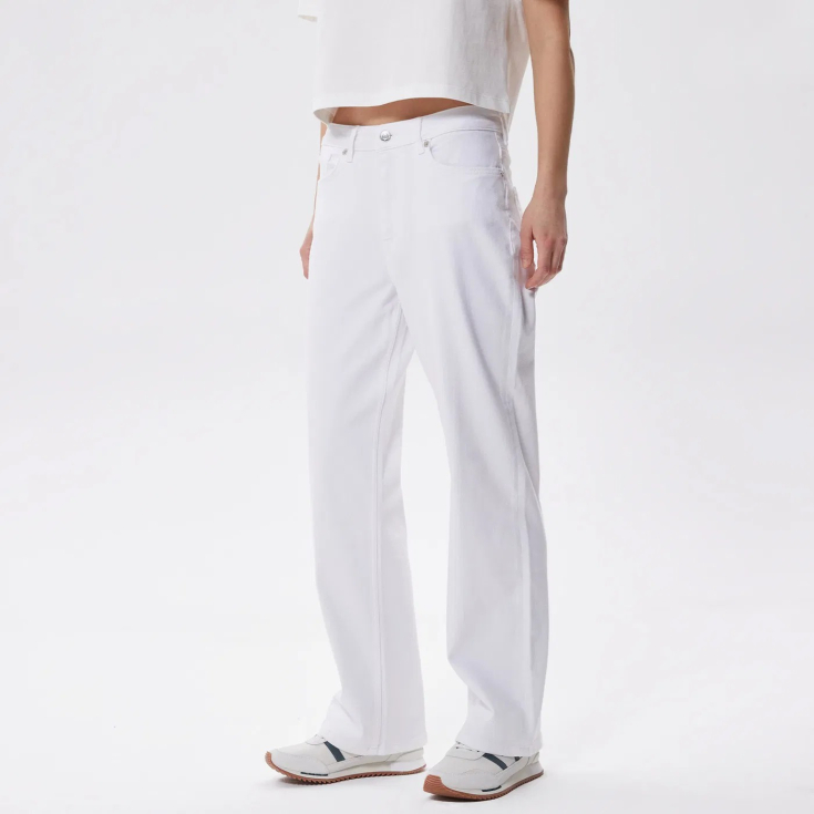 Женские джинсы Lacoste
