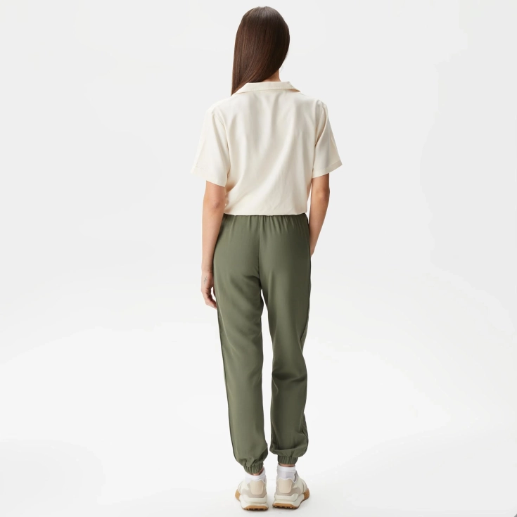 Женские брюки Lacoste